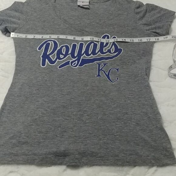5th & Ocean Kansas City Royals Grey Short Sleeve V Neck Top M - Picture 4 of 10